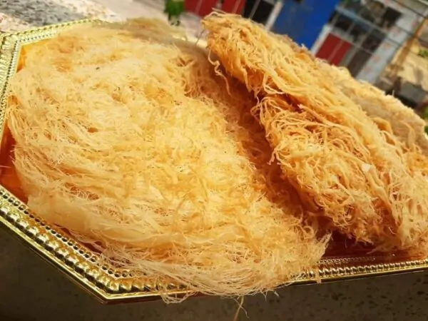 ঘিয়ে ভাজা শাহী লাচ্ছা সেমাই