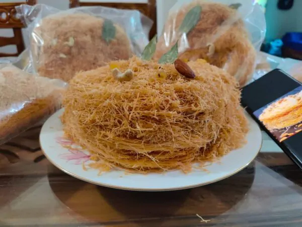 ঘিয়ে ভাজা শাহী লাচ্ছা সেমাই